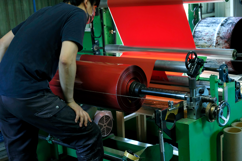 転写箔とは？熱転写の仕組み・種類とプロが教える活用事例